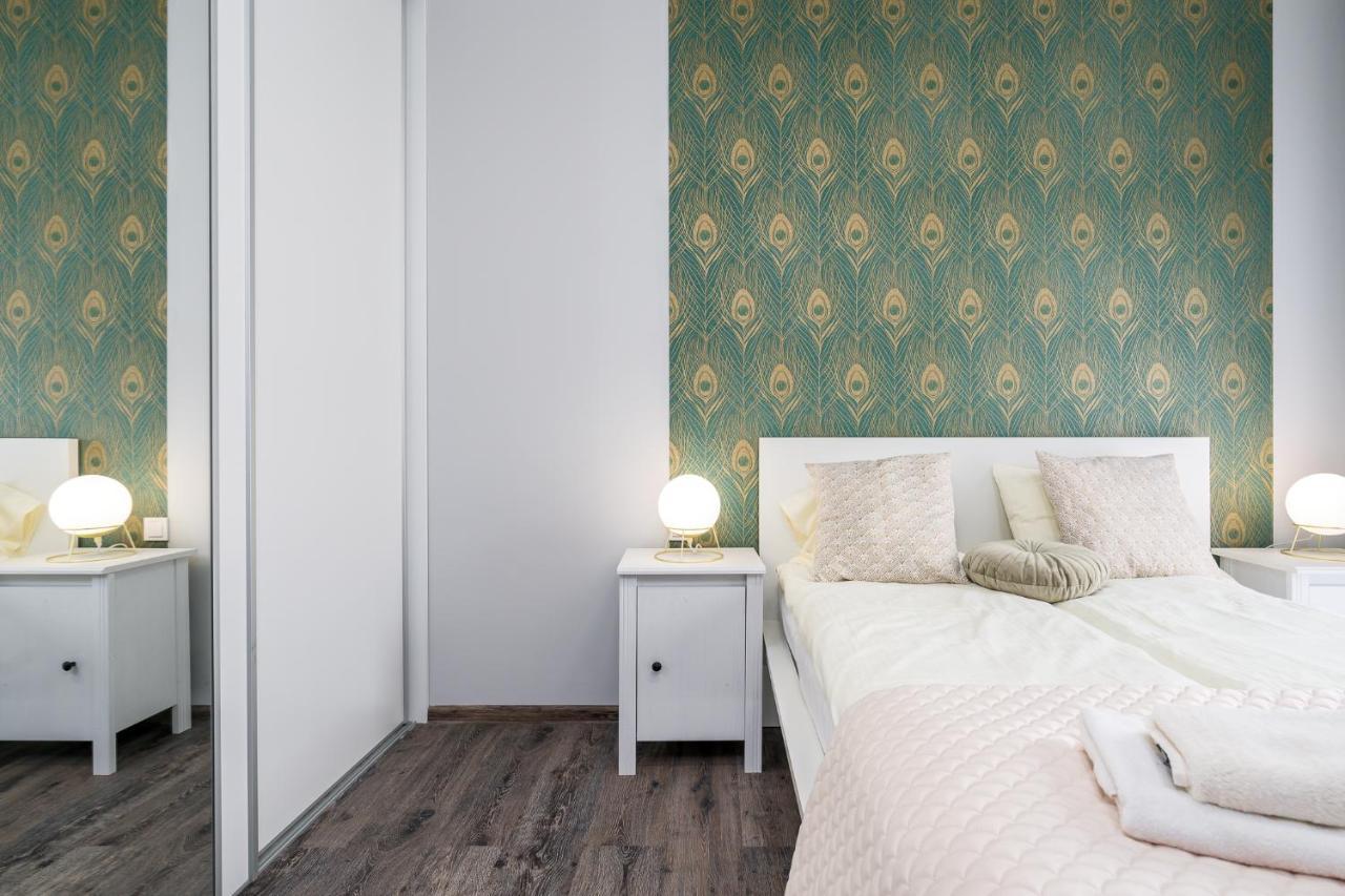 Sleepway Apartments- Garbary 100-46 ポズナン エクステリア 写真