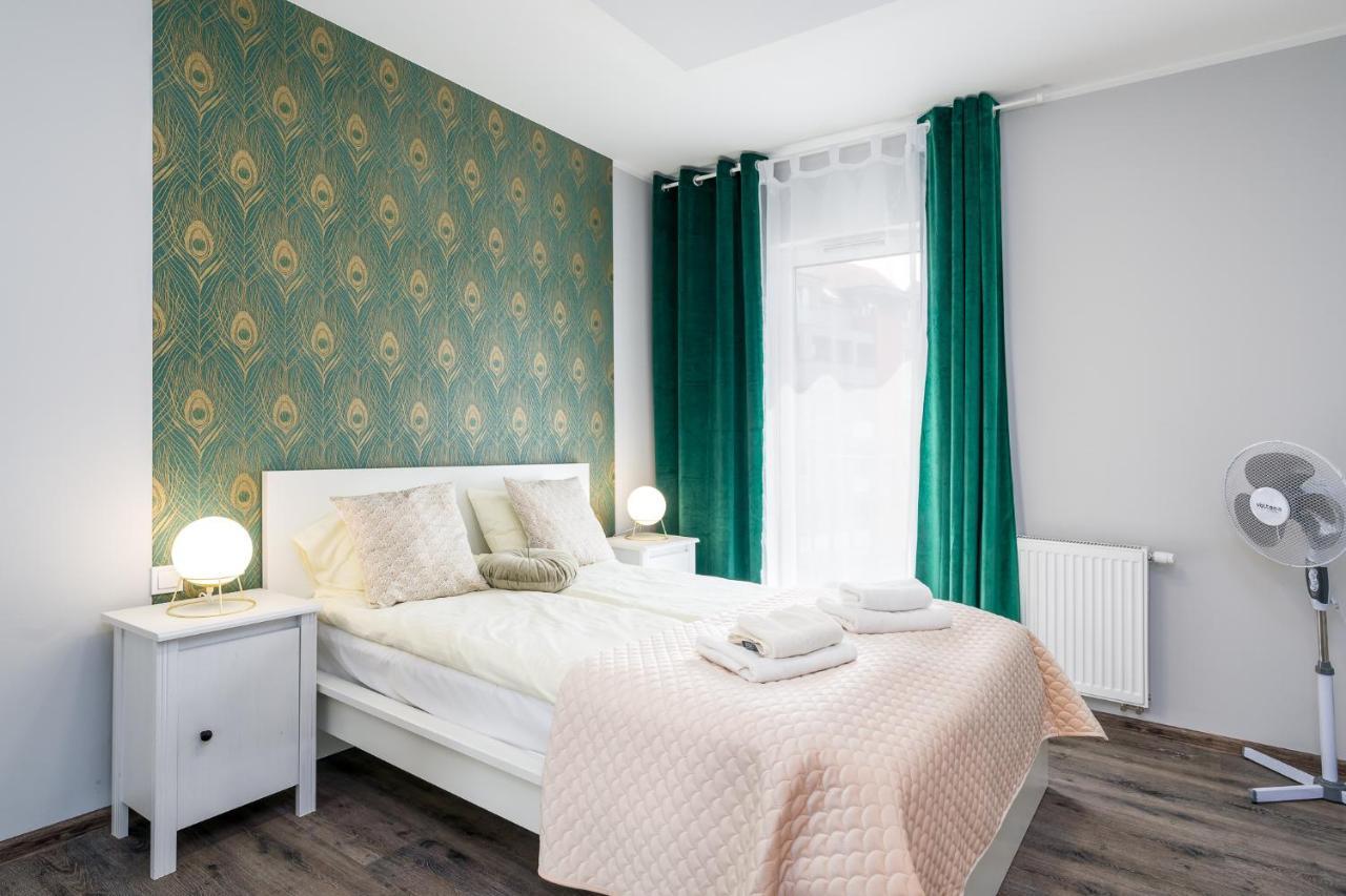 Sleepway Apartments- Garbary 100-46 ポズナン エクステリア 写真